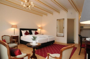 Отель Hotel De Gulden Waagen  Неймеген